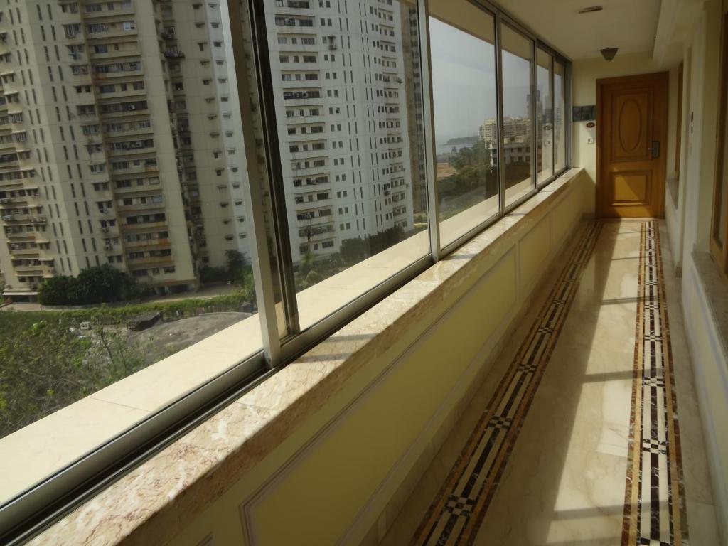 Regency Hotel Mumbai Exterior foto